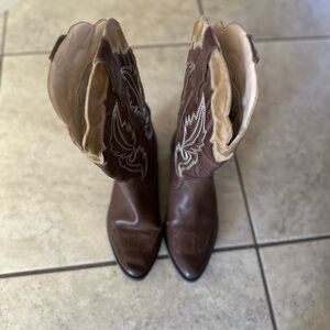Excellent Condition Brown Western Cowboy Boots